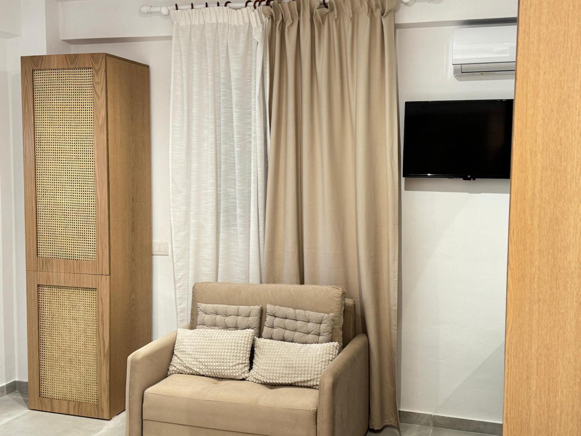 Potami Seashell Hotel ฮีมาเรอ ภายนอก รูปภาพ