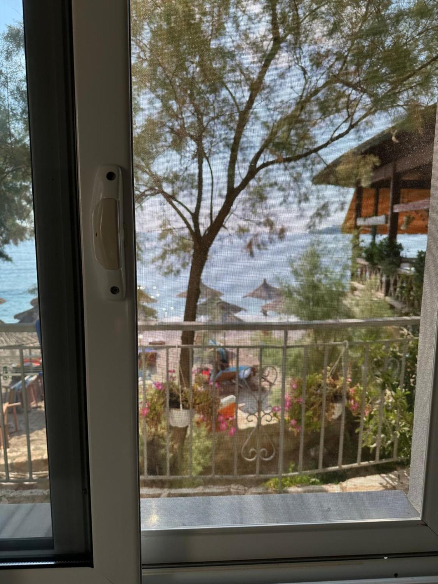 Potami Seashell Hotel ฮีมาเรอ ภายนอก รูปภาพ